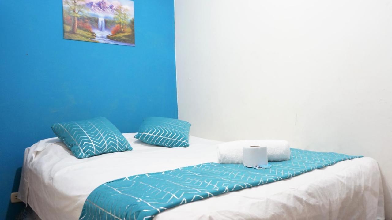 Aypa Hostal Трухільйо Екстер'єр фото
