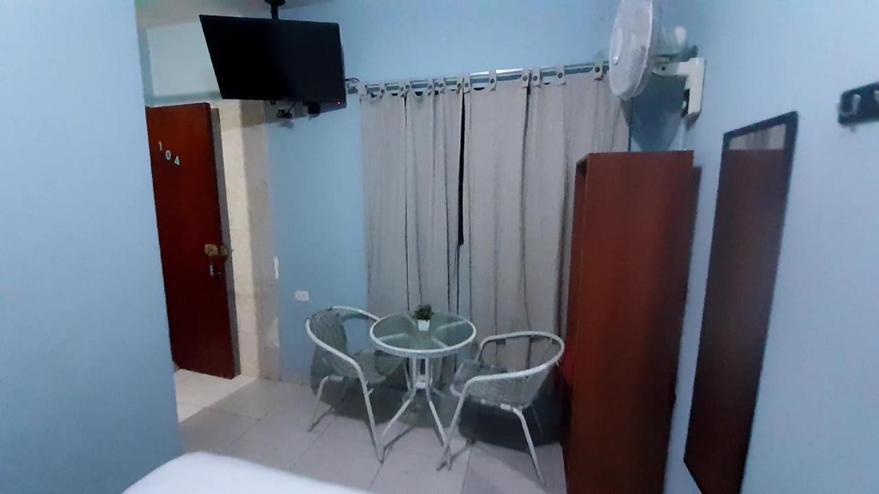 Aypa Hostal Трухільйо Екстер'єр фото