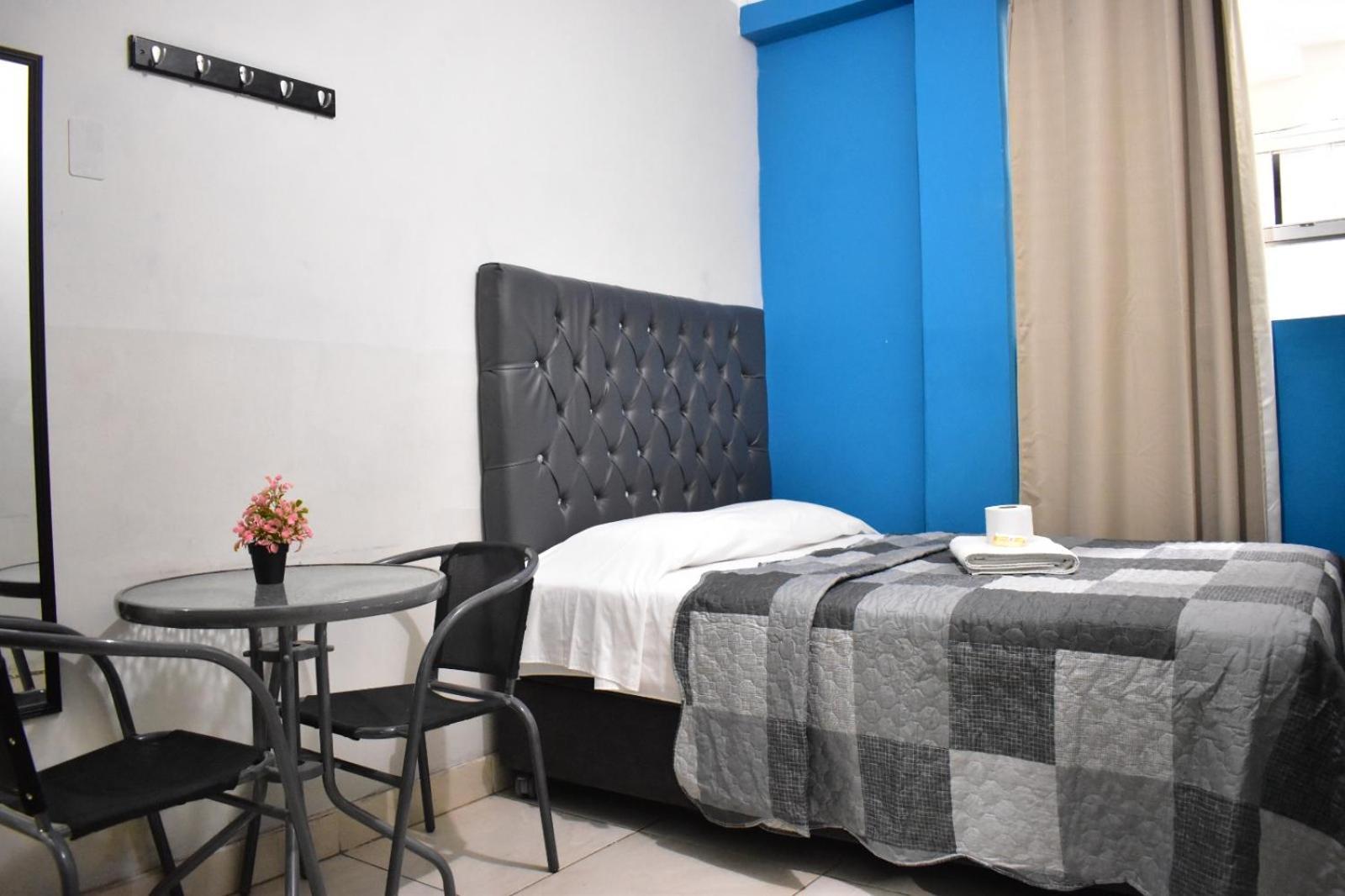 Aypa Hostal Трухільйо Екстер'єр фото