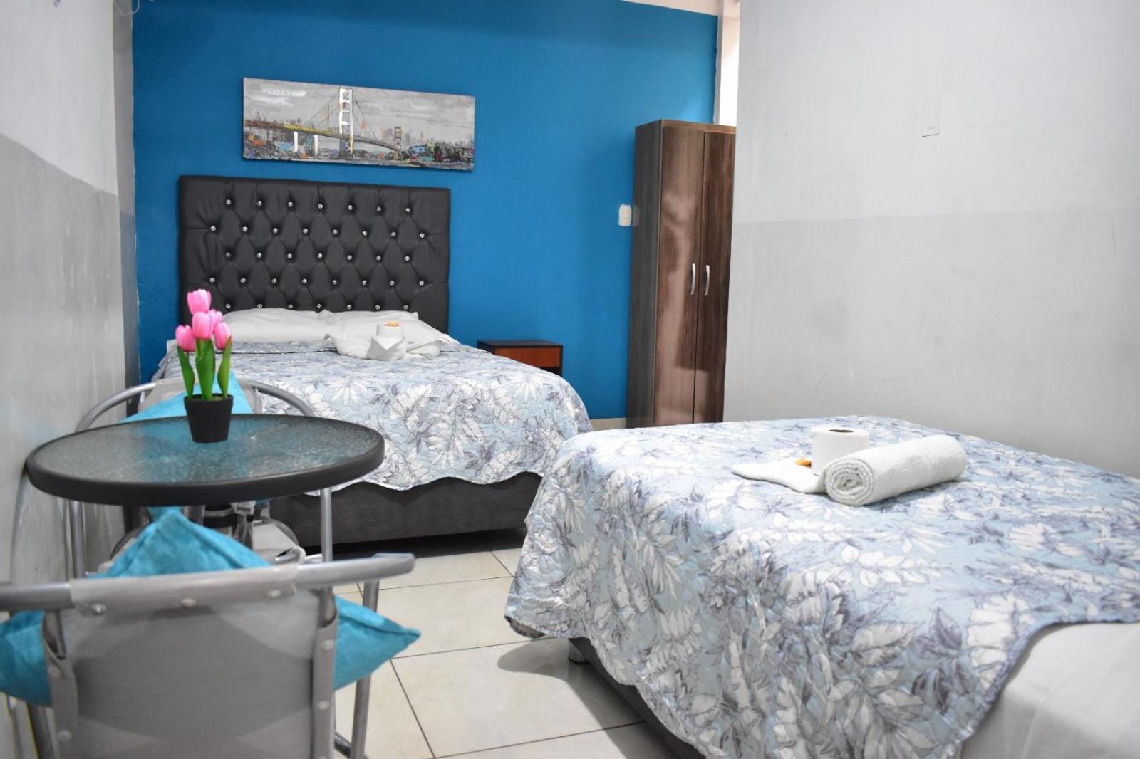 Aypa Hostal Трухільйо Екстер'єр фото