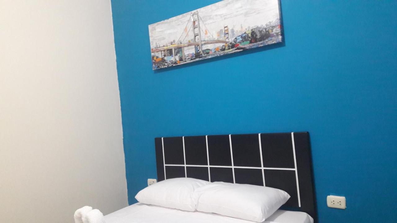Aypa Hostal Трухільйо Екстер'єр фото