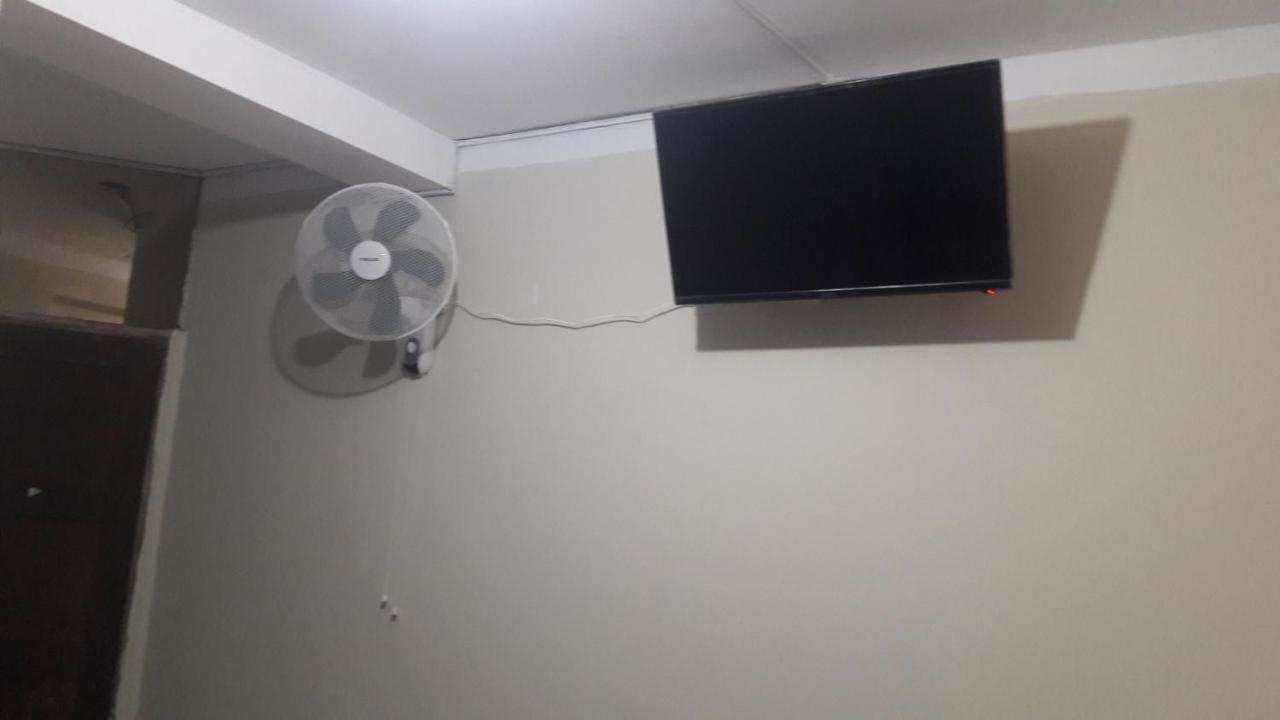 Aypa Hostal Трухільйо Екстер'єр фото
