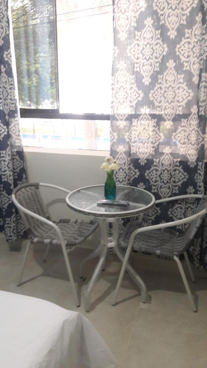 Aypa Hostal Трухільйо Екстер'єр фото