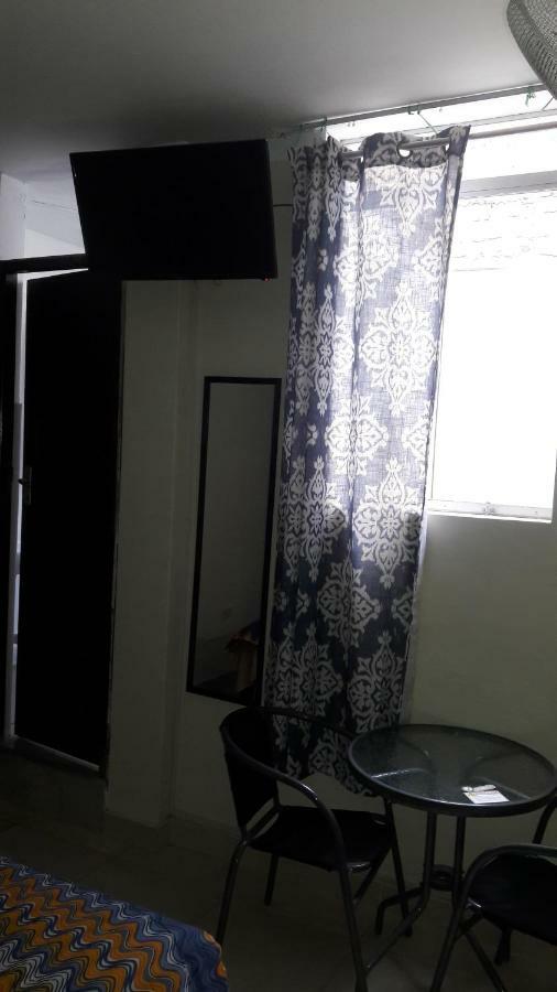 Aypa Hostal Трухільйо Екстер'єр фото